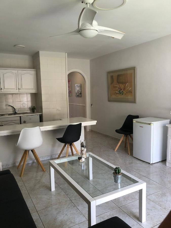 Apartamento De 1 Dormitorio En Victoria Court 2 Los Cristianos. Los Cristianos  Exterior foto